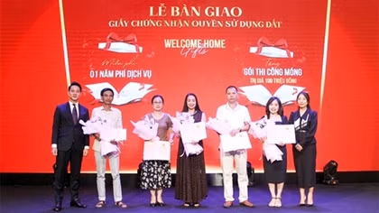 Danko Group bàn giao Giấy chứng nhận quyền sử dụng đất cho cư dân
