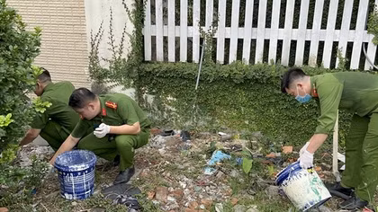 Dọn kim tiêm, lắp camera phòng ngừa con nghiện hút chích quanh Bệnh viện Bạch Mai