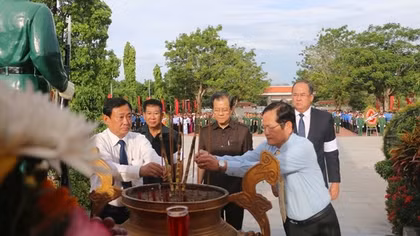 An Giang: Truy điệu, cải táng 108 hài cốt Liệt sĩ quân tình nguyện Việt Nam