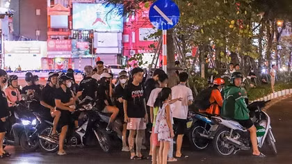 Đề nghị không tụ tập quay phim, livestream chốt Cảnh sát 141 đang làm nhiệm vụ