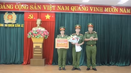 Khen thưởng vụ bắt đối tượng giả danh Công an chiếm đoạt gần 500 triệu đồng
