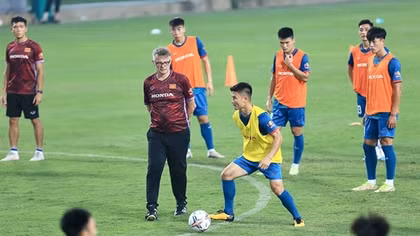 “Đại công trường” của HLV Troussier