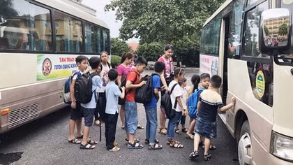 Hà Nội: Tổng kiểm tra xe đưa đón học sinh