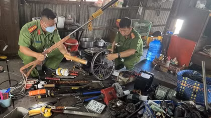 Truy bắt nhóm đối tượng trộm cắp tài sản đường sông