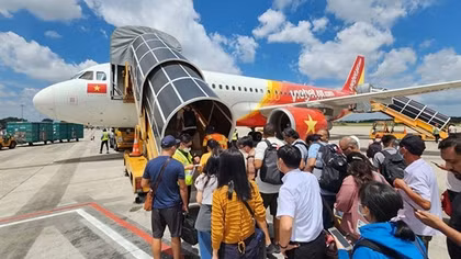 Cục Hàng không nói về việc giá vé máy bay tăng cao dịp Tết