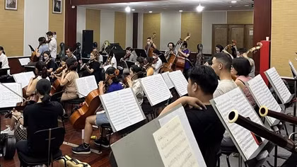 Tổ chức chương trình New year concert 2023 chào mừng Ngày thành lập Đảng