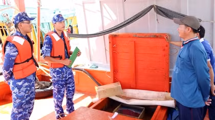 Phát hiện tàu chở 45.000 lít dầu DO trái phép