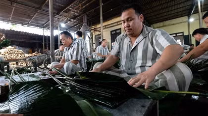 Tết sớm của những con người từng sa ngã