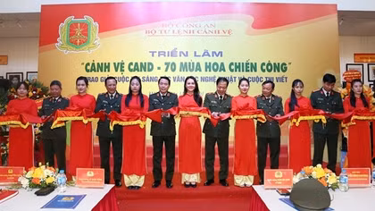 Triển lãm, trao giải sáng tác văn học nghệ thuật và cuộc thi viết về lực lượng Cảnh vệ CAND