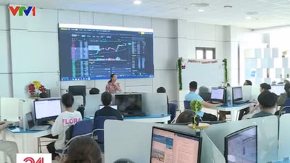 Khi trường đại học dạy “chơi” chứng khoán