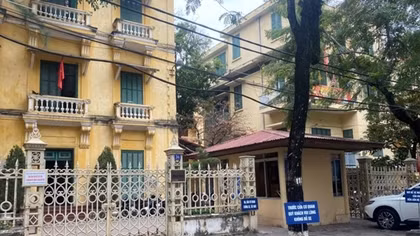 Nữ chuyên viên Sở Xây dựng thu “phí bôi trơn”, cuỗm tiền tỷ