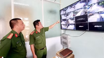 Giữ bình yên ở vùng cát Bình Sa