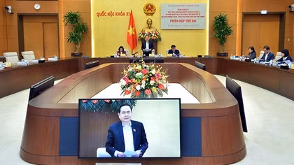 Bảo đảm chất lượng giáo viên theo yêu cầu chương trình giáo dục mới