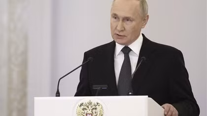 Ông Putin tuyên bố tranh cử vào năm sau