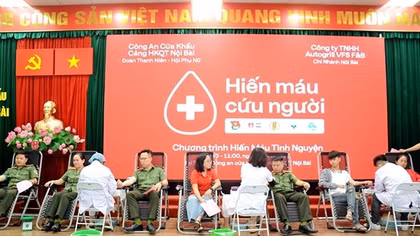 Công an Cửa khẩu Nội Bài hiến hơn 121 đơn vị máu