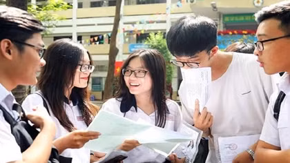 Nóng cuộc đua vào lớp 10