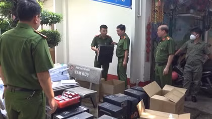 Nhóm bác sĩ câu kết đối tượng “cò” làm giả hơn 130 nghìn giấy chứng nhận nghỉ bệnh