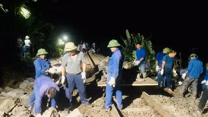 21h ngày 8/10, đường sắt Hà Nội- Lào Cai hoạt động trở lại