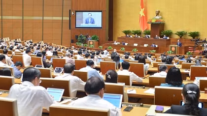 Bộ trưởng Đào Ngọc Dung: Sửa Luật Bảo hiểm theo hướng tăng quyền lợi cho người lao động