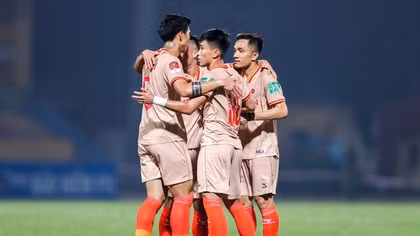 Cắt mạch bất bại của Nam Định, CLB Công an Hà Nội lọt top 4 V.league