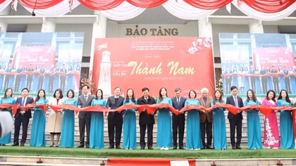 Khai mạc triển lãm “Dấu ấn Thành Nam”
