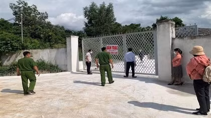 Yêu cầu 328 trang trại nuôi lợn tạm ngừng nuôi gia công cho 4 doanh nghiệp