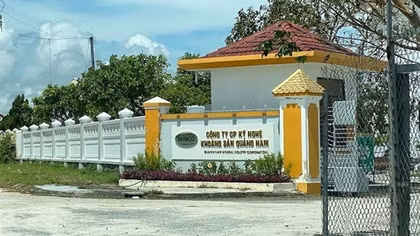 Khai thác cát trắng vượt 19,9% công suất, một công ty bị phạt 300 triệu đồng