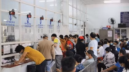 TP Hồ Chí Minh vẫn còn tình trạng yêu cầu công dân xuất trình mớ giấy tờ