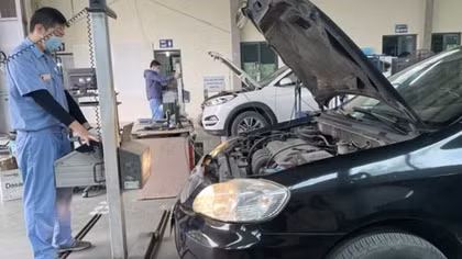 Đăng kiểm ôtô: Lại ùn tắc