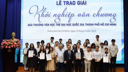 Hơn 1.000 tác phẩm tham gia giải thưởng Khởi nghiệp văn chương