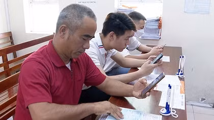 Phòng Quản lý xuất nhập cảnh Công an Thái Bình đẩy mạnh tỷ lệ giải quyết hồ sơ trực tuyến