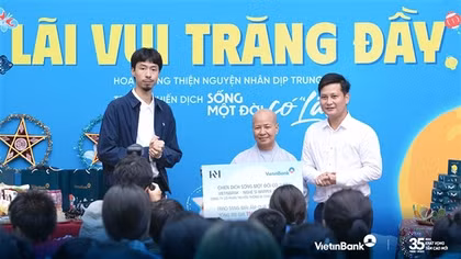 VietinBank và Đen Vâu mang “Lãi vui trăng đầy” đến với hàng ngàn trẻ em khó khăn