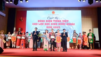 Dạy và học tiếng Việt để quảng bá văn hóa, lan tỏa bản sắc dân tộc Việt Nam