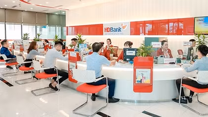 Lãi suất giảm sâu, nên đầu tư tiền vào đâu?