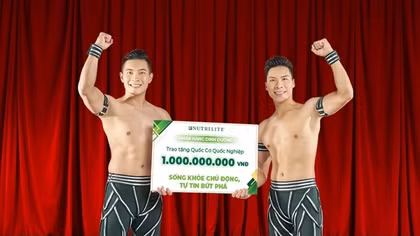 Nhãn hiệu dinh dưỡng Nutrilite thưởng “nóng” 1 tỷ đồng cho anh em Nghệ sĩ xiếc Quốc Cơ-Quốc Nghiệp