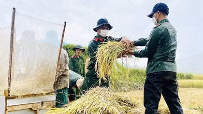 Công an xã Sơn Tinh góp phần tích cực xóa bỏ tệ nghi kỵ "cầm đồ độc"