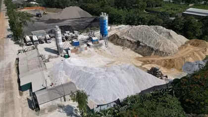 Công ty TNHH 405 chây ì di dời trạm bê tông trái phép