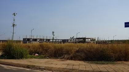 Loại 6 nhà thầu chậm tiến độ xây trường học tại khu tái định cư Dự án Sân bay Long Thành