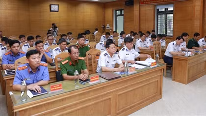 Khen thưởng lực lượng phá chuyên án ma tuý trên biển
