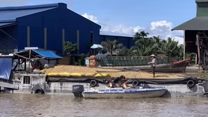 Đảm bảo an toàn giao thông thủy trong mùa mưa bão ở Đồng Tháp
