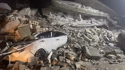 Hình ảnh kinh hoàng vụ động đất làm hơn 500 người Thổ Nhĩ Kỳ, Syria thiệt mạng