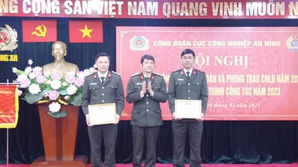 Phát huy hiệu quả công tác Công đoàn và phong trào công nhân trong các doanh nghiệp CAND