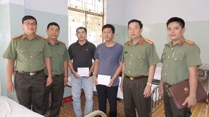 Hai cán bộ Công an xã bị thương khi làm nhiệm vụ