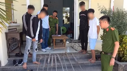 Ngăn chặn các nhóm "quái xế"mang hung khí giải quyết mâu thuẫn
