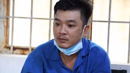 Bắt kẻ mua bán súng đạn và sử dụng ma túy ở nhà nghỉ
