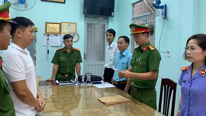 Bắt nhóm đối tượng mua bán trái phép hơn 200 tỷ tiền hóa đơn giá trị gia tăng