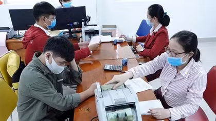 Dừng cho vay ưu đãi học sinh, sinh viên mua máy tính học trực tuyến