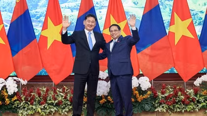 Thủ tướng Phạm Minh Chính tiếp Tổng thống Mông Cổ Ukhnaagiin Khurelsukh