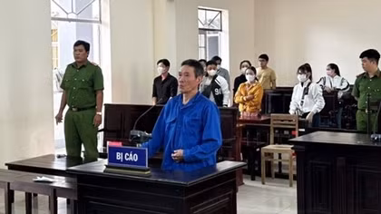 Lãnh án 18 năm tù vì đâm chết bạn nhậu