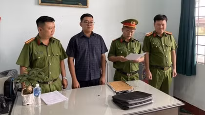Bắt thêm Phó Giám đốc và 1 nhân viên Trung tâm Đăng kiểm 60-02S